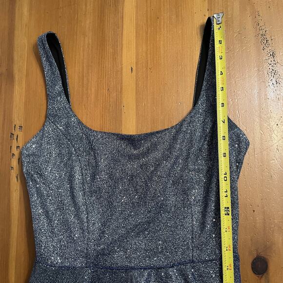 Elegant Silver Evening Gown - Picture 11 of 13